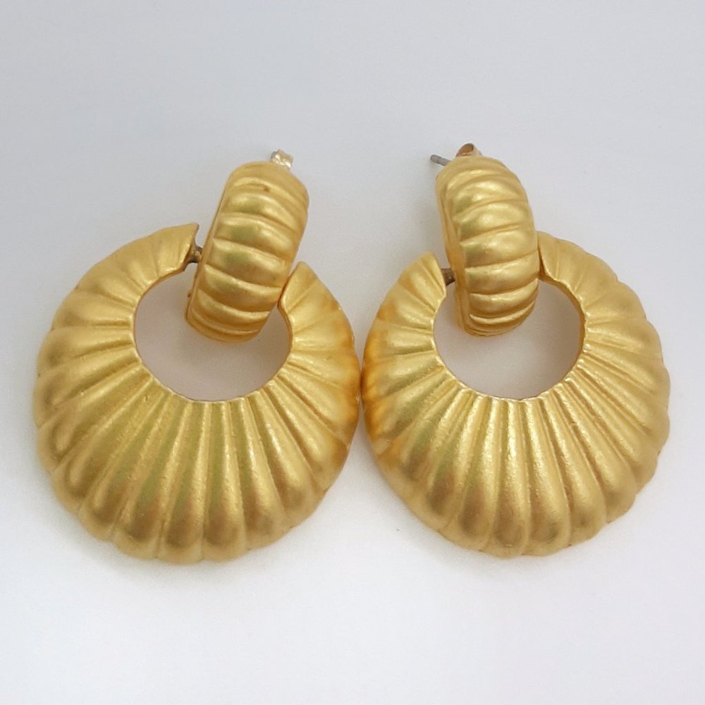 VTG Gold Tone Post Croissant Hinge Dangle Earrings